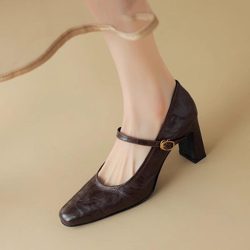 Retro high-heeled women's shoes autumn new sheepskin one-word buckle with thick heel black leather Mary Jane shoes
