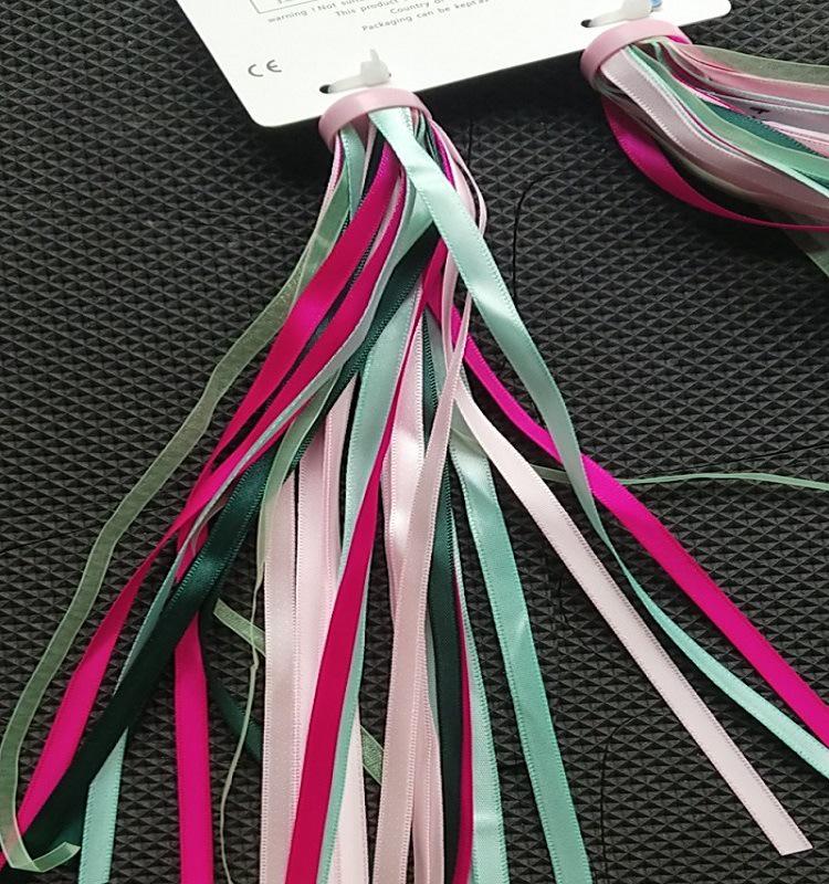 

Outdoor Kids Balance Bike Streamers - 32 Tassels for Bicycle & Scooter Handlebars красный