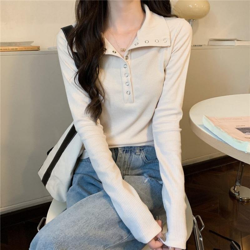 Herbst- und Winterdesign Heißes Mädchen Schlankes Langarm-T-Shirt Damen Unterwäsche Strickoberteil