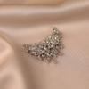 New Unique Bright Nebula Pearl Brooch Women's Light Luxury Temperament Brooch