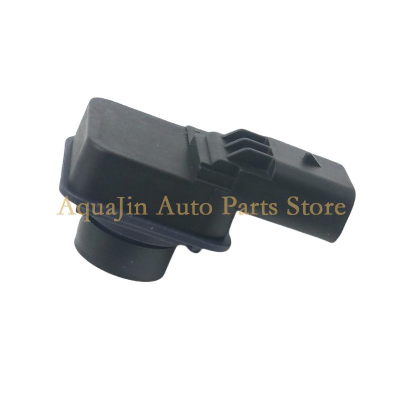GB5Z-19G490-C Rear View Backup Parking Reverse Camera For Ford Explorer U502 MK5 3.5L Police Interceptor Utility 3.7L 2016~2019
