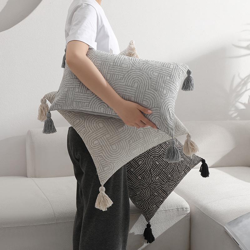 Polyester-cotton Yarn-dyed Jacquard Tassel Geometric Simple Throw Pillow Bedside Sofa Cushion Waist