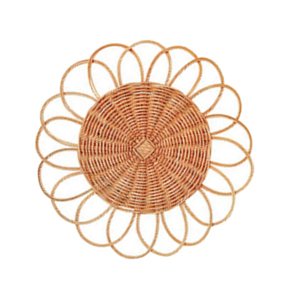 Nordic Styles Handwoven Rattan Flat Wall Basket Elegant Hanging Wall Decors Home Decoration Ornament for Modern Interior
