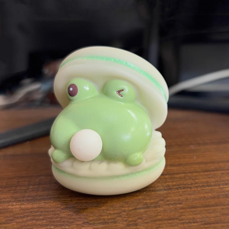 Cartoon Macaron Burger Squeeze Toy - Cute Animal Spit Bubble Squishy Stressrelief Fidget Toy Funny Vent Desktop Ornament Gift