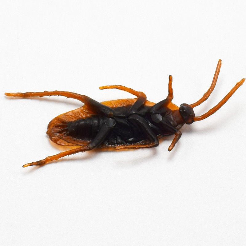 12/24/48Pcs Fake Roach Trick Joke Toys Halloween Simulation Cockroaches Prank Lifelike Rubber Insect for Horrify Party Decor