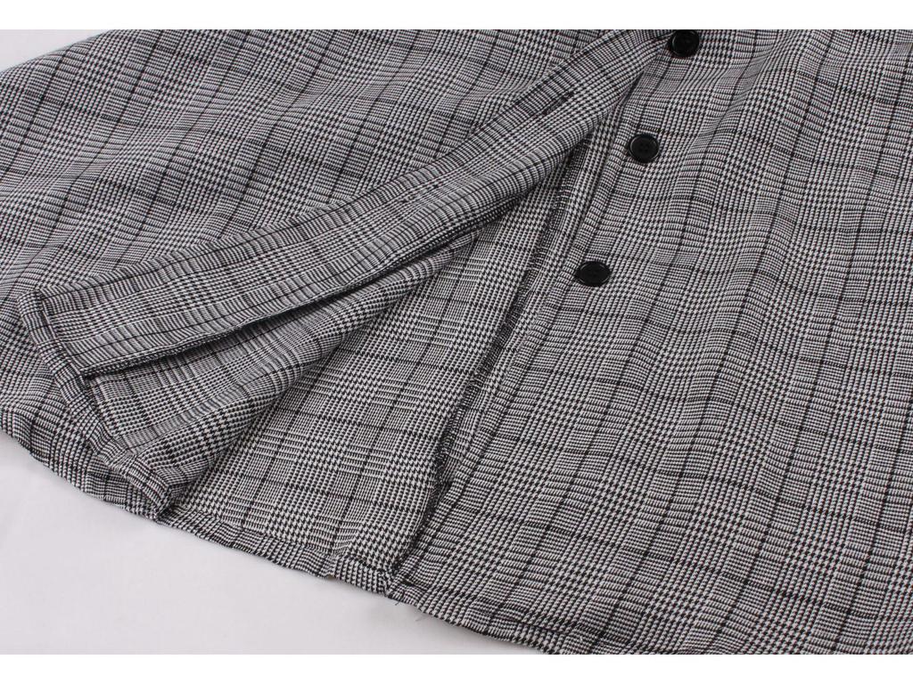 Retro Women's Plaid Dress with Turn-Down Collar, Short Sleeves, Single-Breasted Design, and Pockets in Hepburn Style.