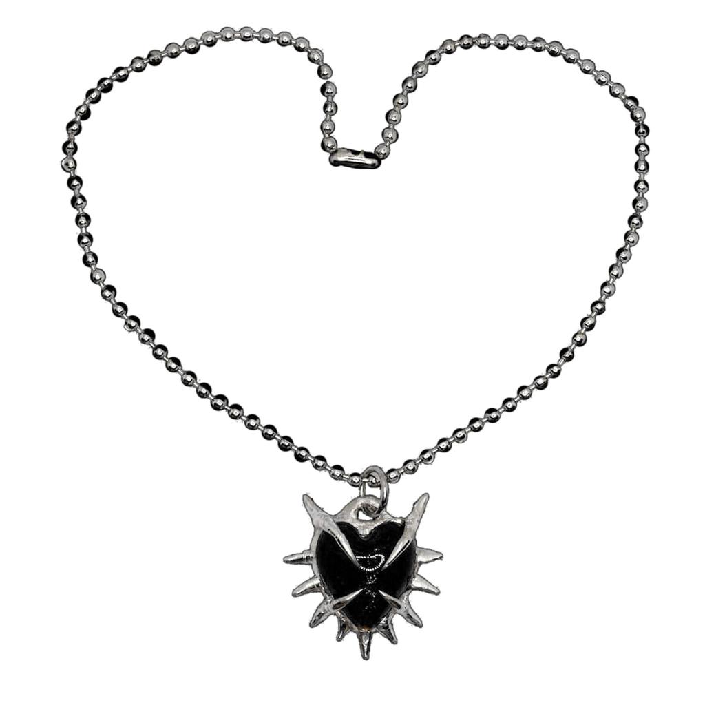 Elegant Love Shape Necklace Thorn Heart Pendant Clavicle Chain Vintage Collarbone Chain Accessory for Women Girls