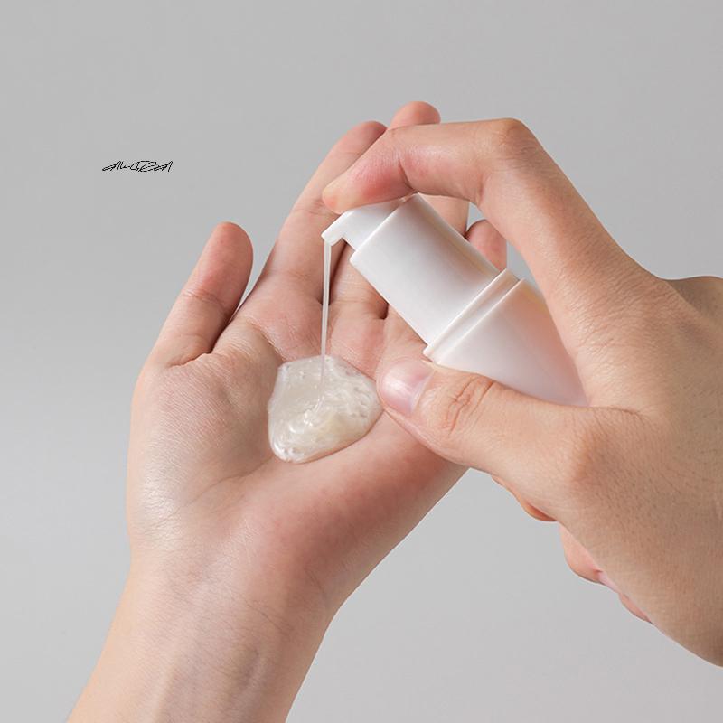 Plastic Airless Pump Bottle 15ml 30ml 50ml Vacuum Press Spray Bottle for Lotion Cream Gel Travel Bottling Container