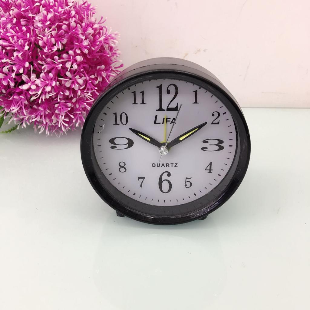 Creative Round Square Alarm Clock Desktop Fashion Watch Gift Gift Clock Premium Durable Quality Useful Practical