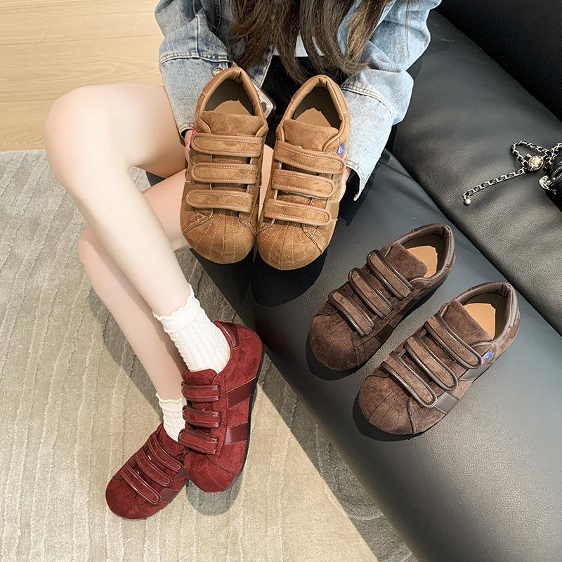 2025 new autumn kapibara platform heightening German training shoes women's casual fashion single shoes comfortable versatile trendy shoes