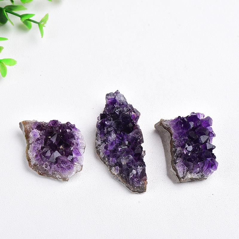 Natural Lucky Crystal Amethyst Mineral Crystal Ornaments Home Decorations Mini Lucky Healing Natural Brazilian Crystal Decoration Auto Parts