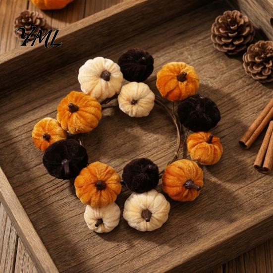 Dekorativer Kranz für Hochzeit Thanksgiving Kürbiskranz, Künstliches Samtornament, Herbsternte Hängende Tropfenform Floraler Girlande mit Jute-Schleife Vorne