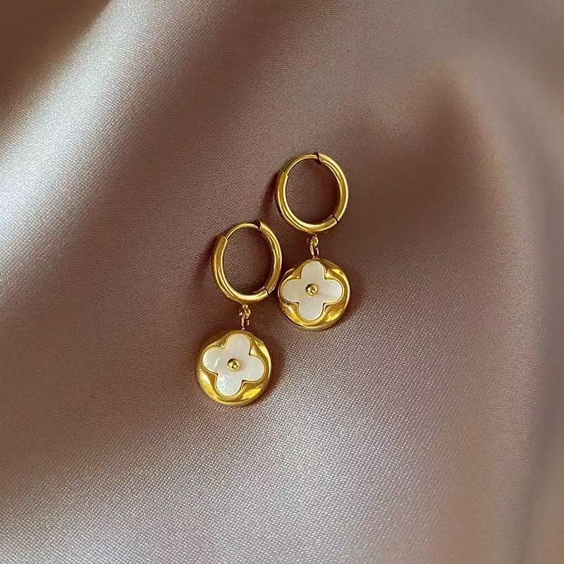 Elegant Four-Leaf Clover Earrings - Korean Celebrity-Inspired, High-Class Design, 2025 Trendsetter