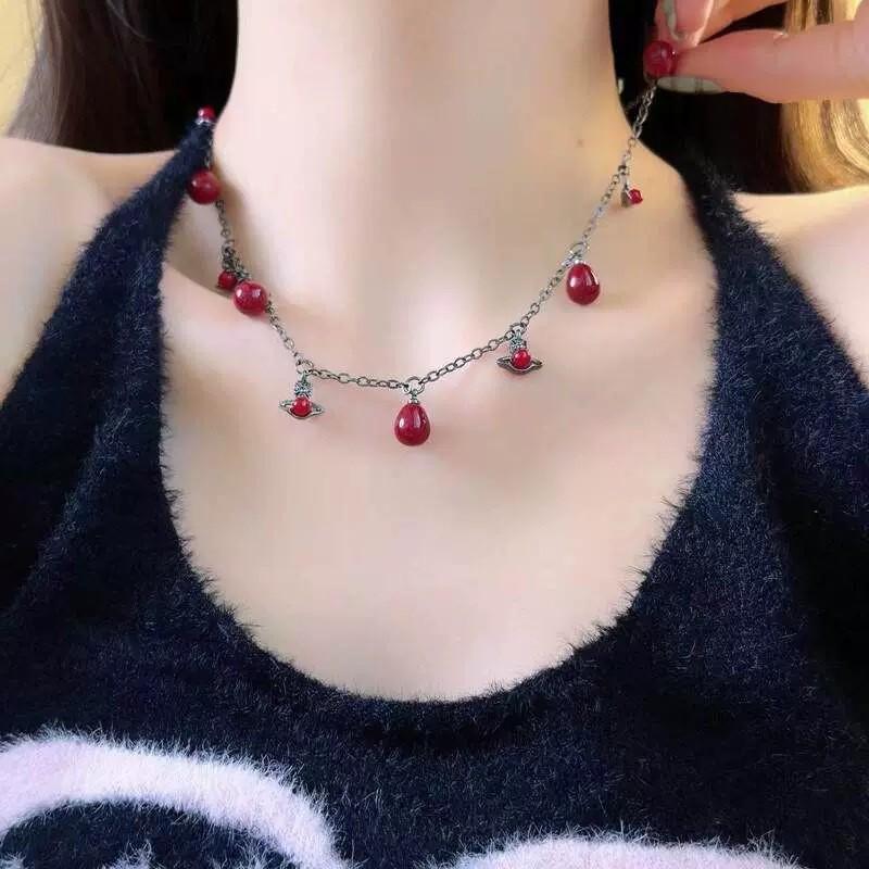 Kaiserin Cixi Angkorrot Quastenkette: Elegante Pulloverkette für Damen