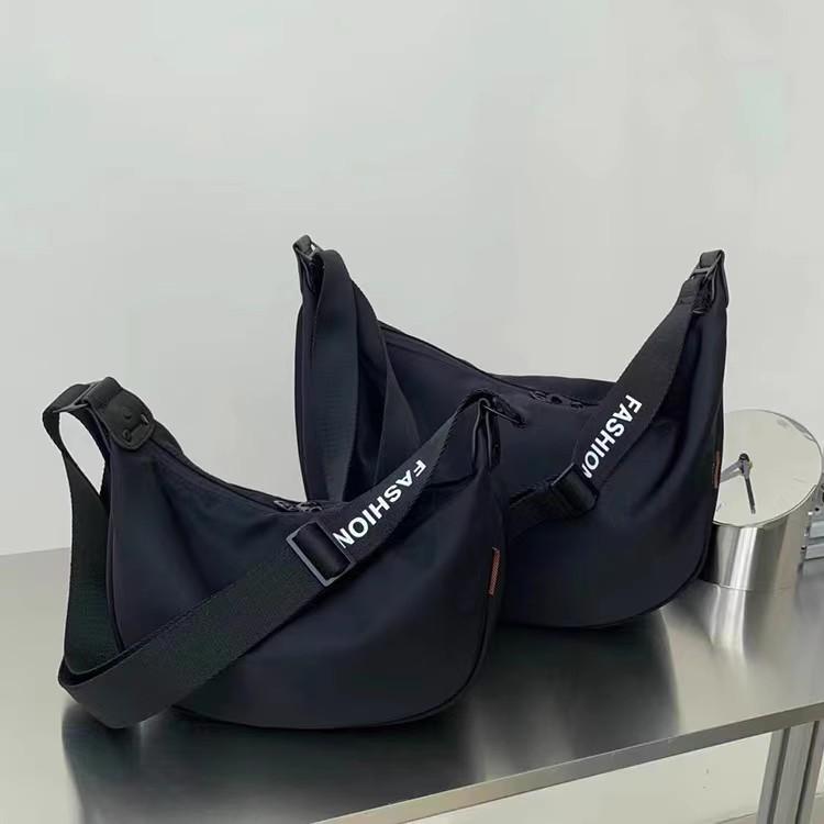 

Niche Simple Crossbody Dumpling Bag Women S Leisure Sports Style Oxford Cloth Shoulder Bag Large Capacity Women S Bag Small size