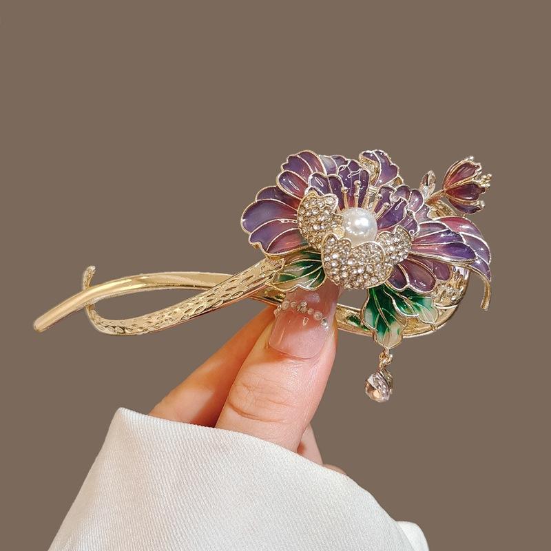 Factory direct fashion flower pearl twist clip elegant hairpin Internet celebrity head spring clip