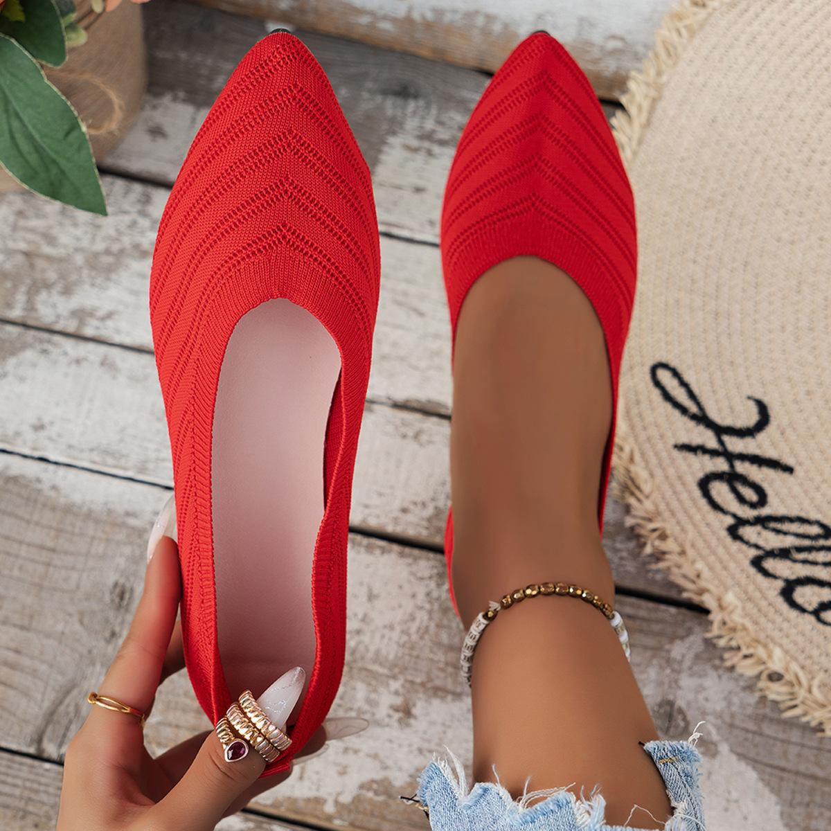 

Новые весенне-летние однотонные остроносые туфли на плоской подошве, удобные женские туфли, мягкие повседневные дышащие женские вязаные туфли большого размера 39 красный