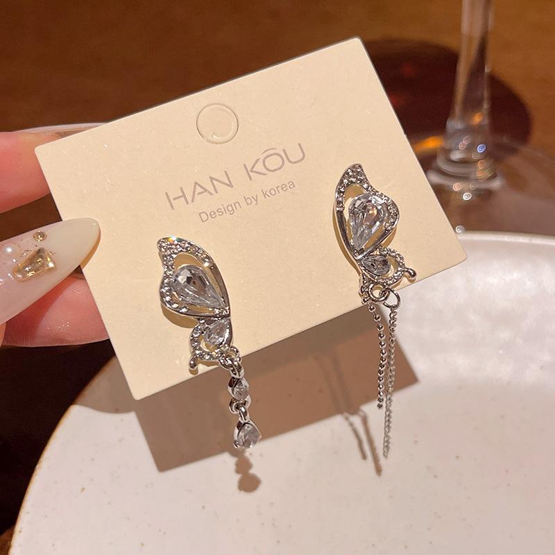 Super Fairy Crystal Butterfly Earrings Women's Niche High-end Sense Versatile Temperament Pearl Stud Earrings