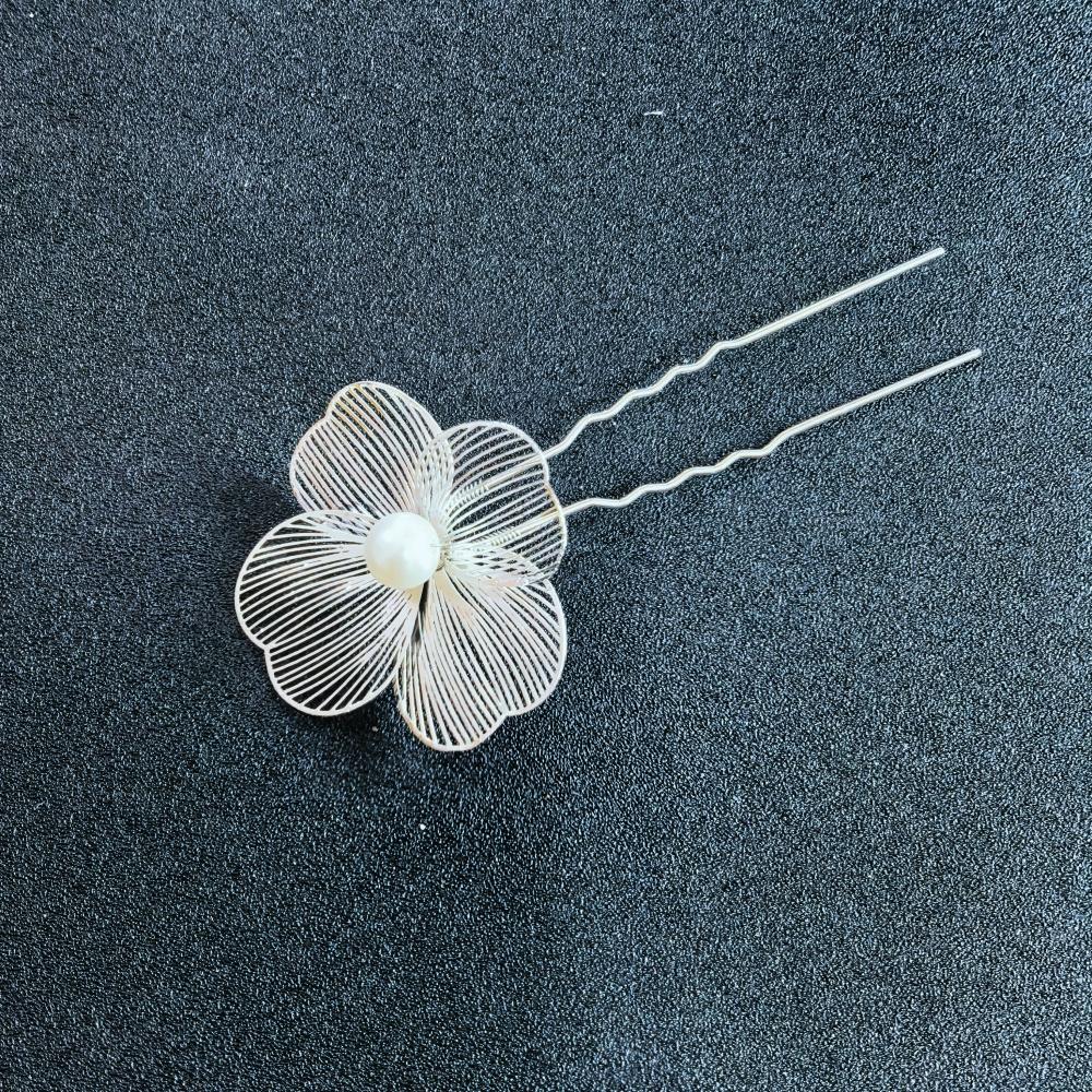 Metal Handmade Flower Hair Comb Pins Wedding Bridal Styling Hair Clip Pins Fashion Insert Hairpins Hair Accessories Gifts