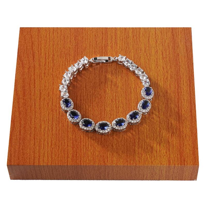 2025 Exquisites Nischen Zirkon Kristall Armband - Süß, Funkelnd und Luxuriös