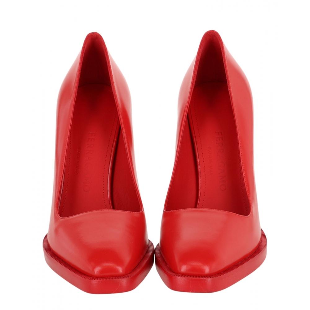 Salvatore Ferragamo Anser X5 Leather Pumps Red