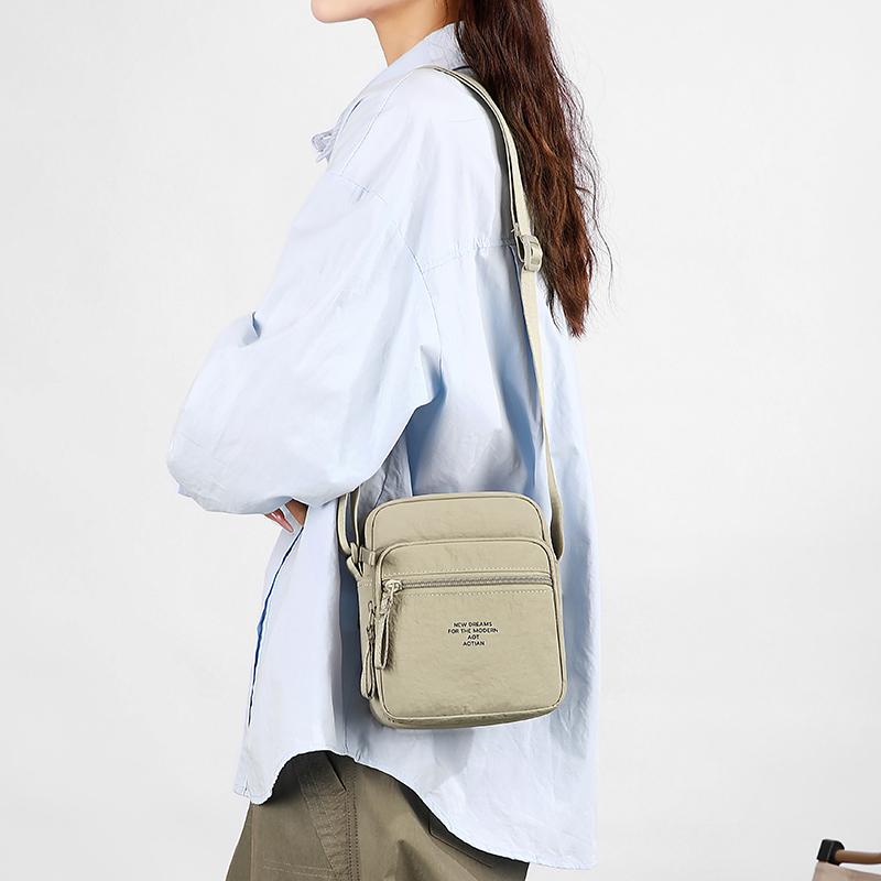 Men's Shoulder Bag Multi-compartment Mobile Phone Bag