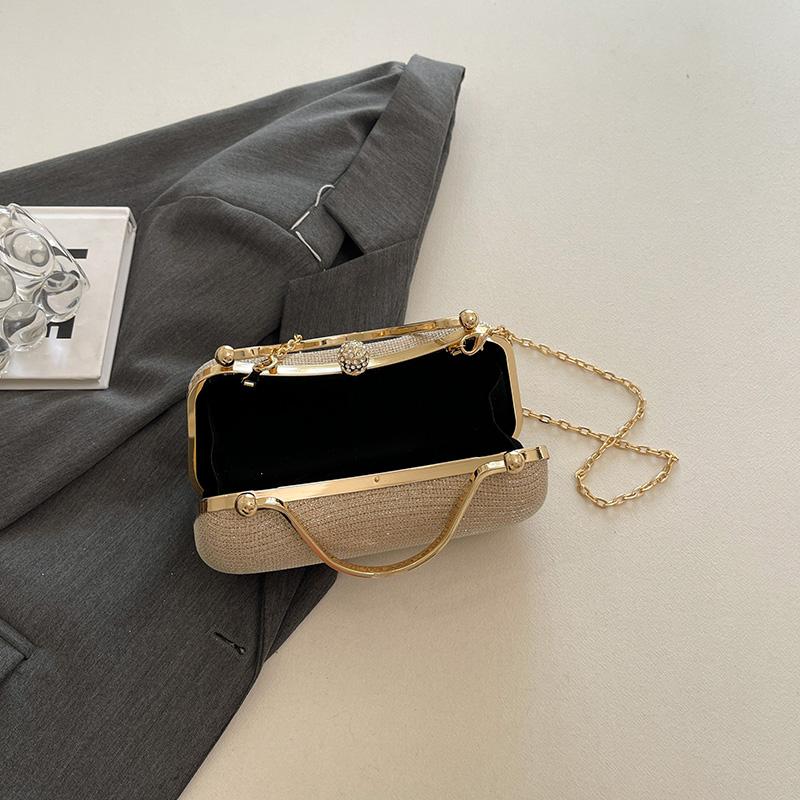 Ladies Fashion Shoulder Bag, Gorgeous Large Capacity Ladies Evening Bag, Glossy Compact Retro Ladies Handbag