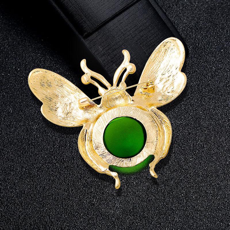 Moth Insect Female Fashion Simple Exaggerated Cicada Button Brooch