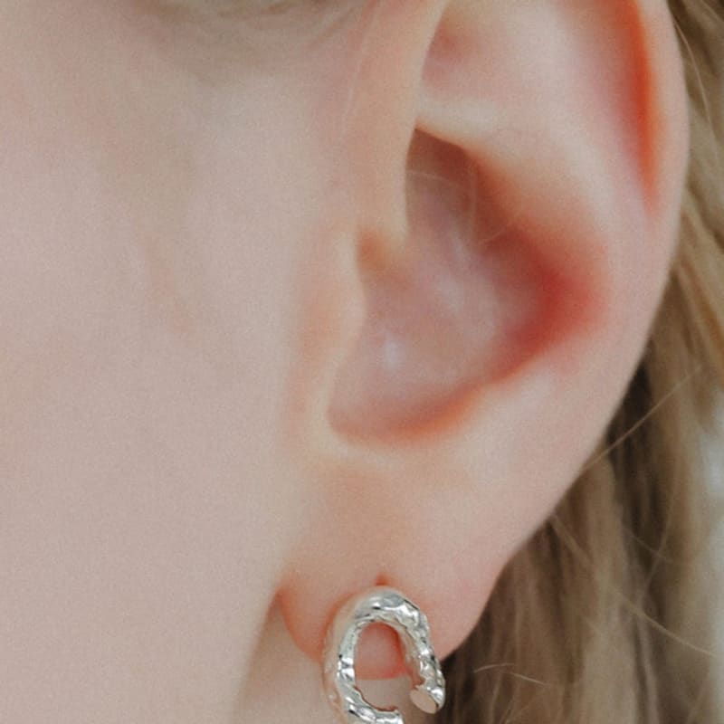 J.Lauren Silver Texture Horseshoe Earrings M03917