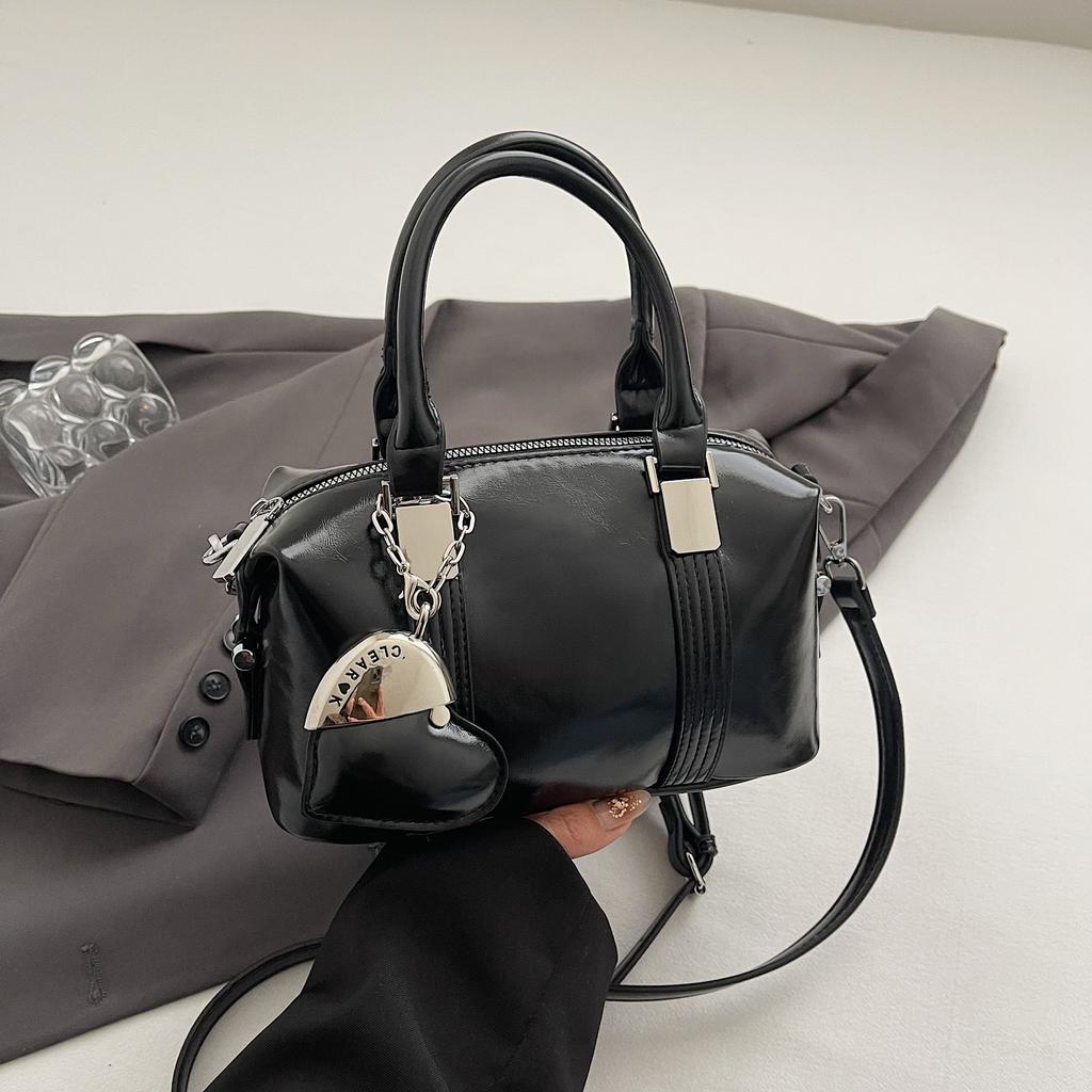 Simple Portable Pillow Bag Women's 2025 New Fashion Shoulder Pillow Bag Niche Simple Casual Oblique Span Women's Bag