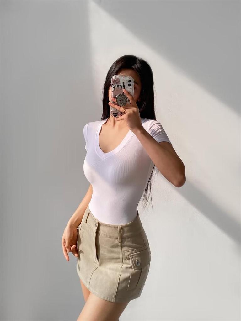 Trendy Women's V-Neck Short-Sleeve Open Crotch Bodysuit Jumpsuit