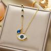 Goldene 316L Edelstahl Nazar-Anhänger Halskette mit blauen Edelsteinen und funkelnden Zirkonia für Damen