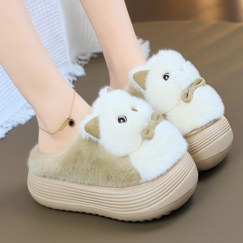Fashion New cartoon panda fluffy slippers women's 5 cm platform mules clog shoes home slipper woman animal furry slides warm flip flops