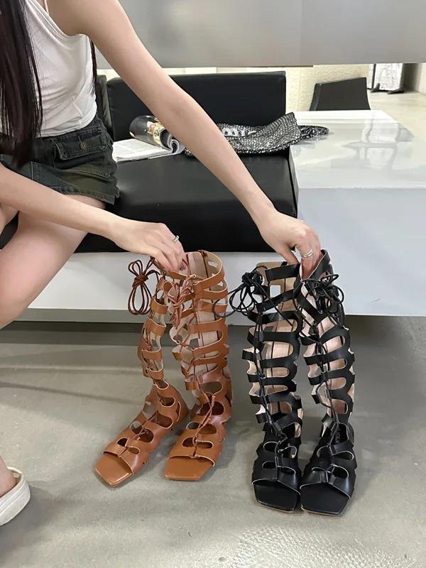 Mode Gefühl hohl skinny offene Zehe Stiletto High Heel Metallnieten Reißverschluss hinten Römerstiefel