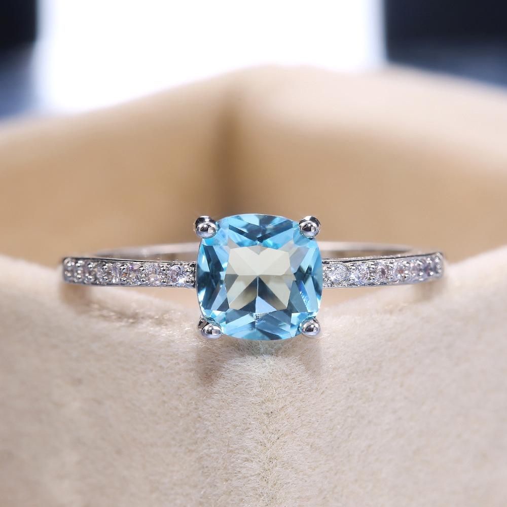 Blue Cube Zircon Ring Fashionable and Elegant High End Women's Bridal Wedding Luxury Personalized Jewelry Accessories