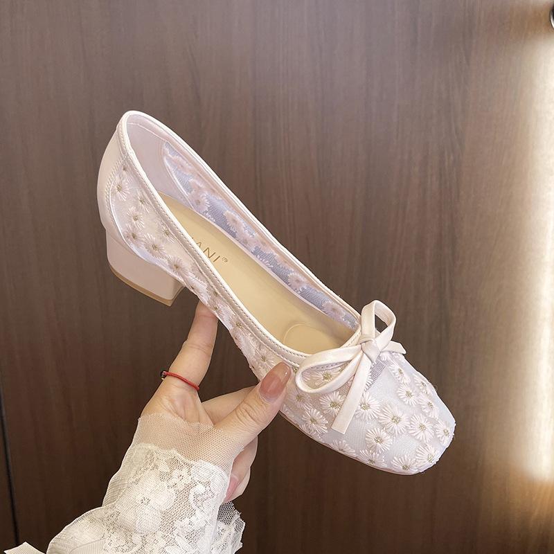 Fashion Chic White Daisy - Embroidered Mesh Flats | Romantic & Sweet, Perfect for Daily & Dressy Looks