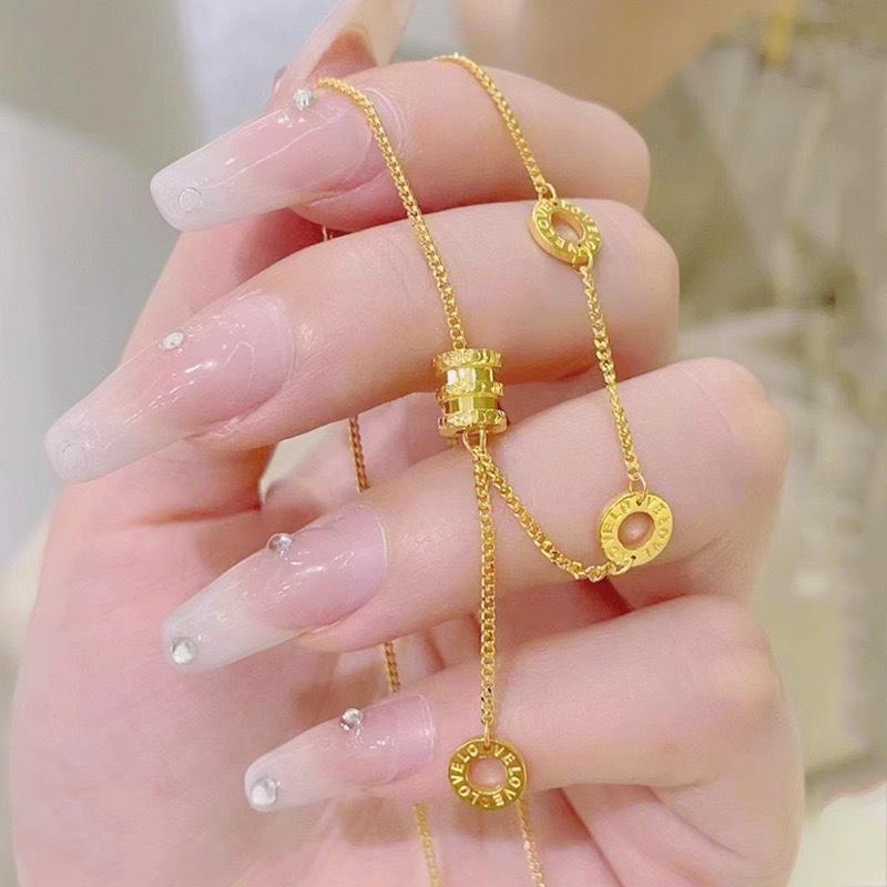 Trendy Tassel Clavicle Necklace: Textured, Luxurious, and Stylish Design for Women