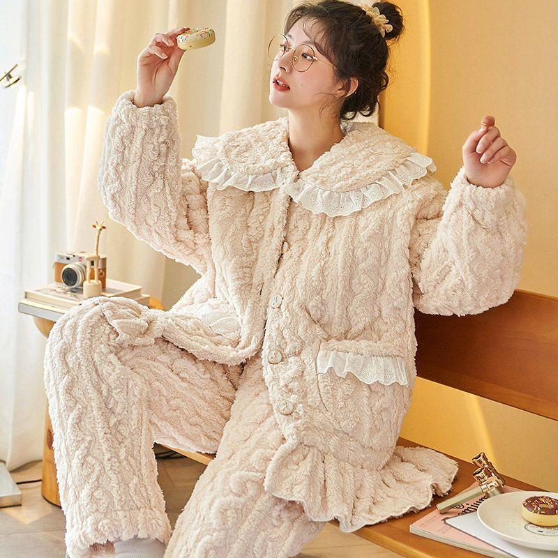 Nové Coral Fleece Pyžamo Dámské Podzimní a Zimní Pyžamo Třívrstvé Zahuštěné Plyšové Domácí Oblečení Teplá Bavlna Domácí Oblečení