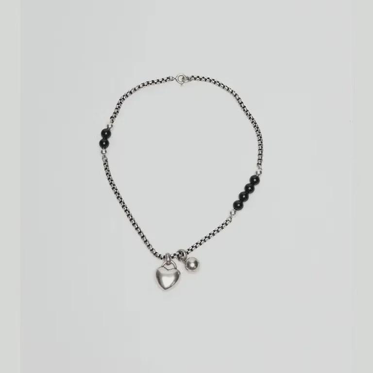 Europäisch Amerikanische Schwarze Perlenkette Liebes Halskette: Retro, Nische, Stapelbares Design für Frauen