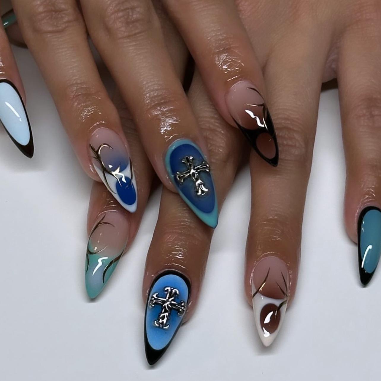 Французские накладные ногти в стиле Y2K Миллениум - Короткие съемные типсы