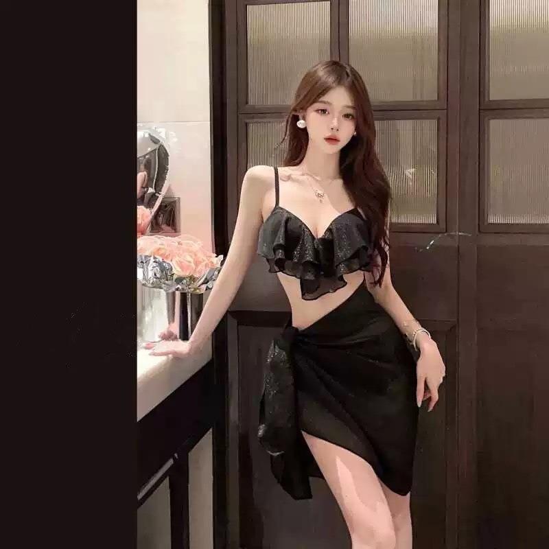 French Romantic Halter Swimsuit Bikini Design Hot Girl Seaside Beach Three-piece Belly-covering