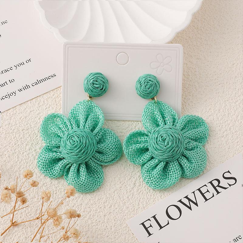 Five-Petal Flower Earrings, High-End Hand-Woven Raffia Earrings, Fashion Vacation Style.