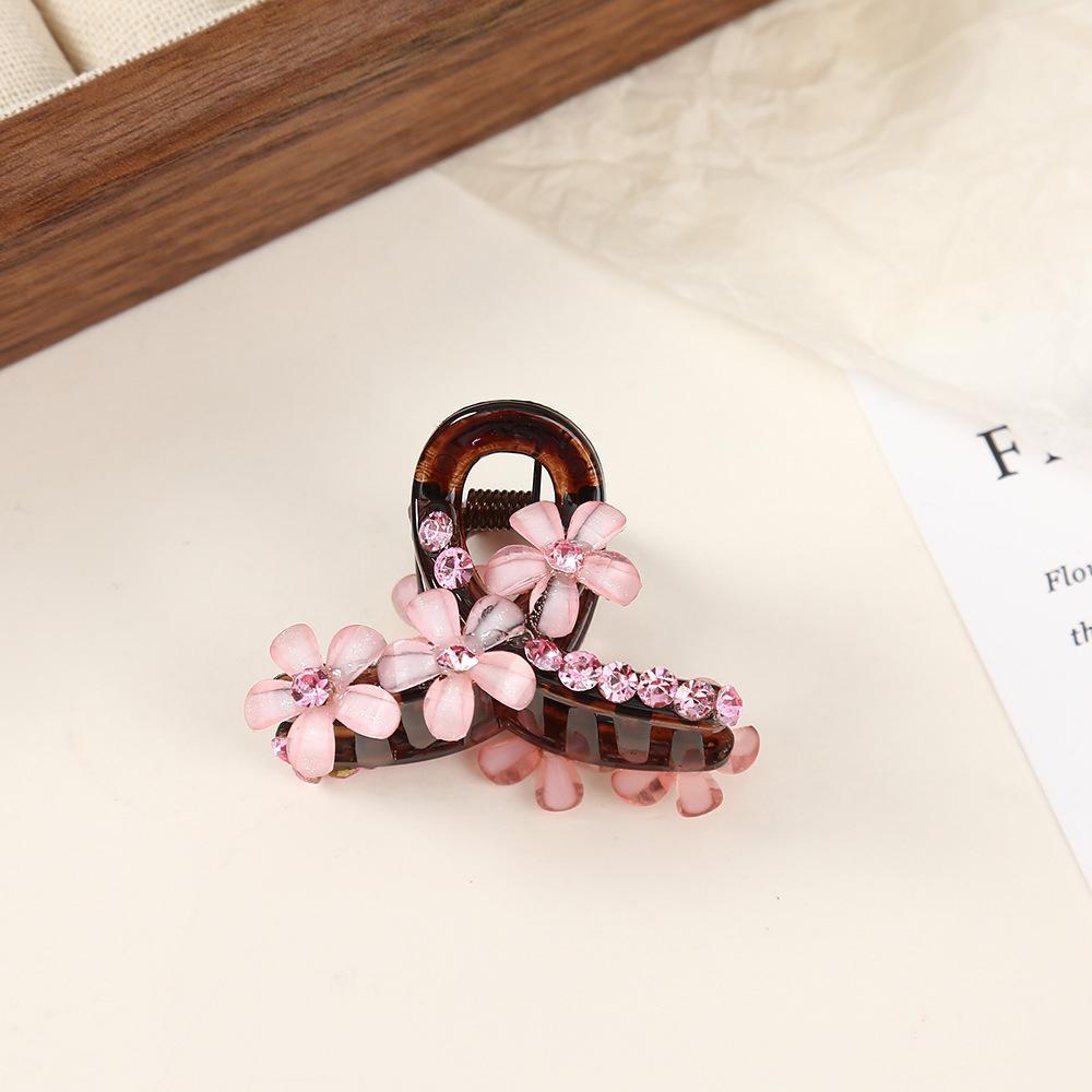 Women Embroidered Butterfly Claw Hair Clip Fashion Back Head Updo Shark Clip Daily Travel Hair Accessories