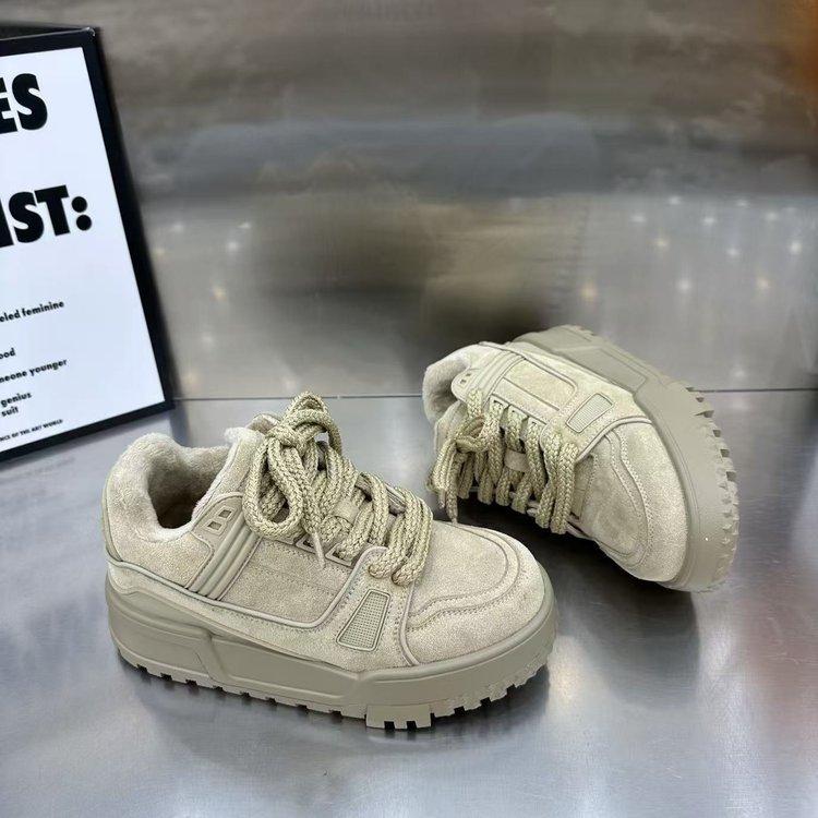 European Station 2025 Winter New Leather Velvet Thick-soled Heightening Muffin Shoes Versatile Casual Board Shoes Bread Shoes Women