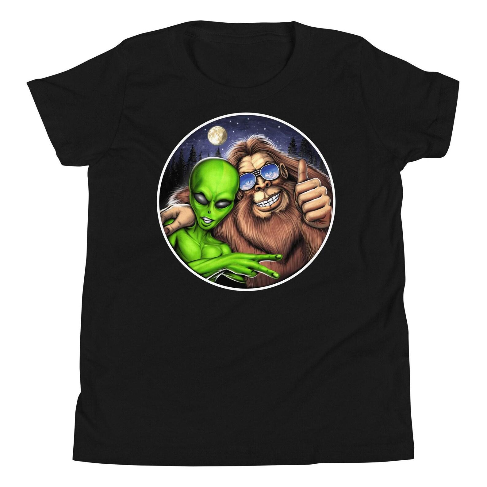 Alien Bigfoot Kids T-Shirt, Cryptozoology Boys Shirt, Cryptid Creatures Tee, Cryptids Tee, Cryptids Clothes, Bigfoot Clothing, Bigfoot Gift 100