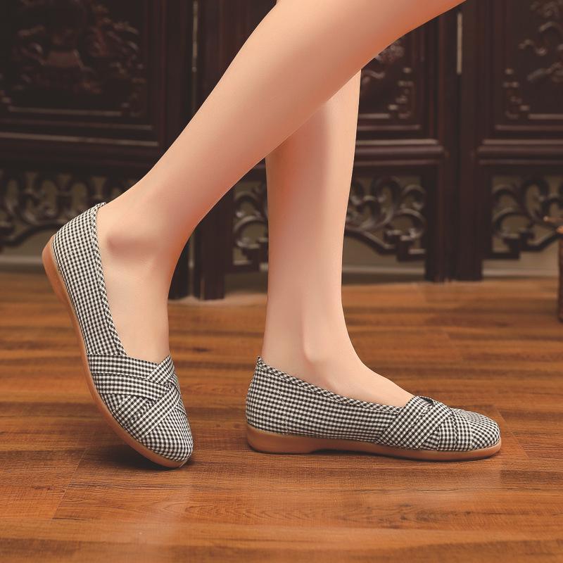 Women's Non-Slip Plaid Soft Sole Loafers – Ideal for Middle-Aged and Elderly