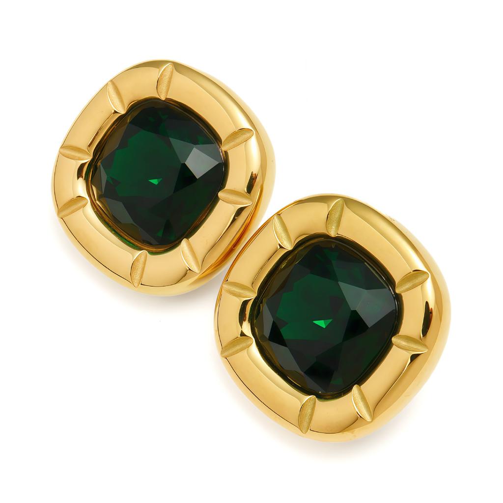 Light Luxury Fashion Square Colored Diamond Necklace Female Popular Personality Temperament Titanium Steel Clavicle Chain Versatile