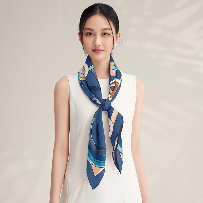 Versatile Double-Sided 100% Mulberry Silk Scarf, 16 Momme Twill, Luxury Style for Autumn/Winter