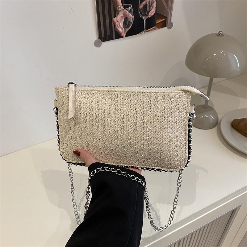 

Модная плетеная сумка-клатч на одно плечо в зарубежном стиле, однотонная, 2025 новинка, ретро, свежая, подмышечная, текстурированная, с цепочкой, сумка-мессенджер белый