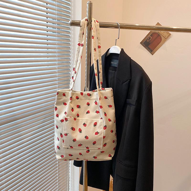 Spring and summer new versatile fashion small fresh shoulder bag large capacity little fairy simple printed bucket bag